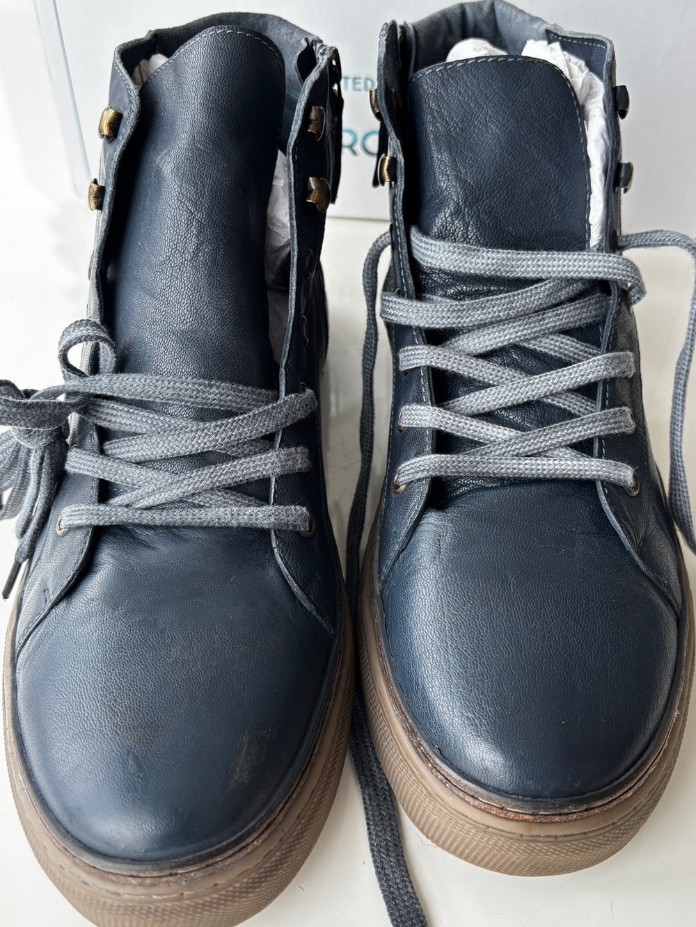 Men's Navy Leather Lace-Up Boots with Gray Laces